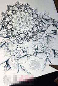 Itim na linya malikhaing pattern ng vanilla na magagandang manuskrito ng tattoo tattoo
