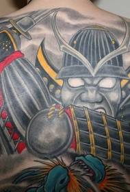 Задній кольоровий японський візерунок татуювання катана