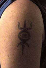 Zwart krijger symbool arm tattoo patroon