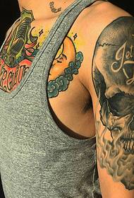 80 rokov chlapec pohľadný totem tetovanie