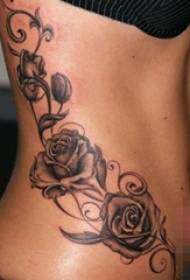Girl side baywang sa itim na sketch magandang rosas na larawan ng tattoo