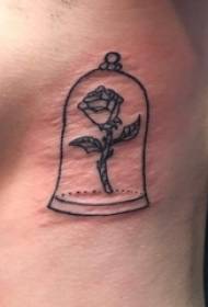 Vajza nga ana anësore e vajzës e zezë dhe e bardhë gri element gjeometrik element i vogël tatuazhi me lule të bimëve të reja . model i padukshëm i tatuazhit