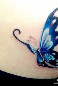 Farg tatoveringsmønster for sommerfugl som jenter foretrekker