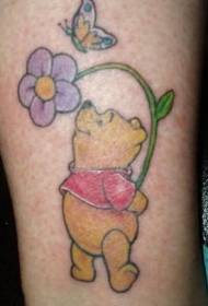 Winnie the Pooh modelul de tatuaje flori și fluturi