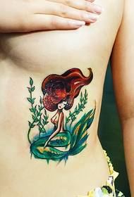 Setšoantšo sa tattoo sa sema mermaid sa banana ba tlas'a lebese le letle