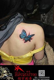 3D tetovējums - sieviešu plecu tauriņu tetovējums