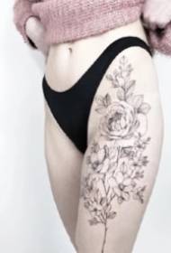 Mały tatuaż ze świeżych kwiatów mały obraz tatuaż odpowiedni dla dziewcząt
