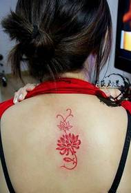 Tatuagem de totem vermelho pequeno lótus