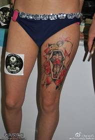 ဂန္ထဝင်ဂျီ ometric မေတြီပန်းပွင့်ပန်းပွင့် tattoo ပုံစံ