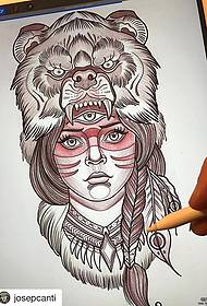 Európai és amerikai indiai lány és medve fej tetoválás minta kézirat