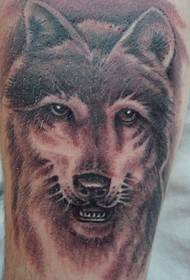 Iphethini le-tattoo wolf ekhanda
