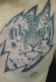 patrón de tatuaje de lágrima de tigre de color de pecho