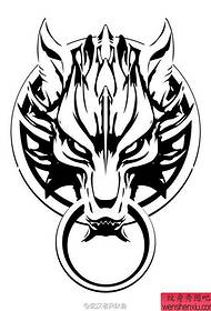 Totem wolf tattoo patroon