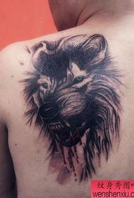 a domineering bloody wolf head tattoo pattern