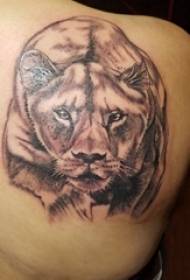 djevojke na ramenima crna siva bodljikava trnja jednostavna linija mala slika životinja tigar tetovaža