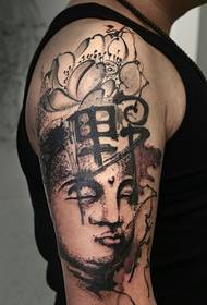 Скуп тотемских тетоважа за гламурозне мушкарце