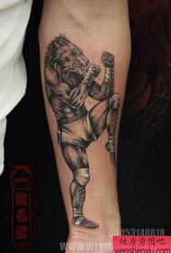 ຮູບແບບ tattoo werewolf ຄລາສສິກທີ່ເຢັນ