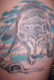 Patrón de tatuaxe de lobo e ceo azul