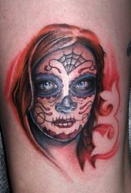 Model de tatuaj fată cu păr roșu de culoare roșie