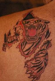 slika leđa u boji tigrova tetovaža