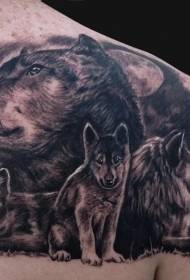Nugaros vilkų šeimos tatuiruotės modelis