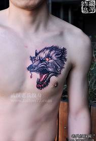 Motif de tatouage de loup