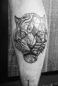Tiger Totem Tattoo fjölbreytni Svartgrár húðflúrstungupinn Tiger Totem Tattoo Pattern