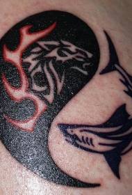 Model negru de tatuaj de lup și yin negru yang
