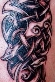 Кельтський вузол з малюнком татуювання чорний вовчий тотем