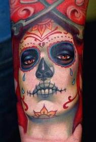Patrón de tatuaxe de rapaza de cor chora morte de brazo