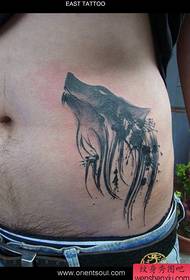 Мужчынскі жывот прыгожы класічны малюнак татуіроўкі на галаву воўка