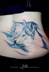 Image de tatouage de loup de lune naturel coloré à la taille