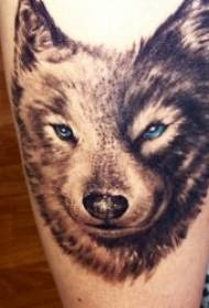 Ulvtatovering 9 hissige, men brutale, ulve tatoveringsdesign