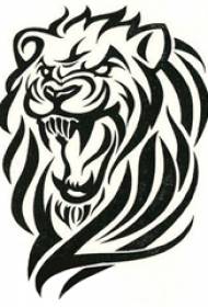 black line sketch creative Domineering lion head tattoo manuscript