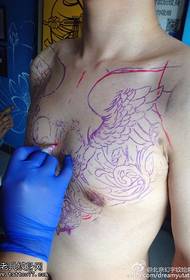 αετών τατουάζ μοτίβο μπροστά από το στήθος