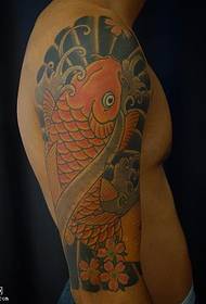 Schëller Japanesch Koi Tattoo Muster