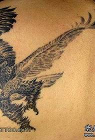 Ilana tatuu Eagle: Ilana tatuu tatuu pẹlu awọn iyẹ wiwọ