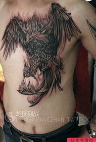αρσενικό μπροστινό στήθος δημοφιλή δροσερό μοτίβο τατουάζ αετού