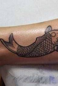 手臂線魷魚紋身圖案