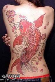 модел на татуировка на гърба с червени калмари