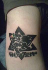 bras noir étoile à six branches lion symbole symbole tatouage image