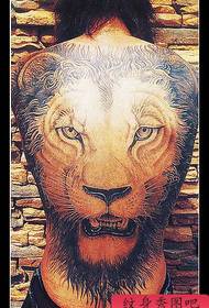 满背狮子头纹身图案