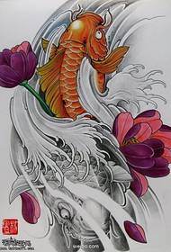 un material de tatuaje de calamar tradicional