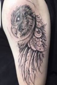 9 уметнички дела тетоважа со орел со орел
