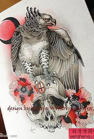 популярний дуже гарний рукопис татуювання орла