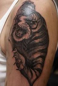 Big arm exquisite black gray tiger tattoo pattern