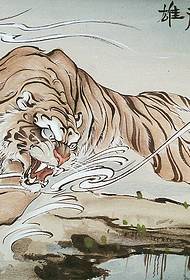 një model klasik tatuazhesh me tigër