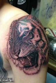 arm tiger tatuering mönster