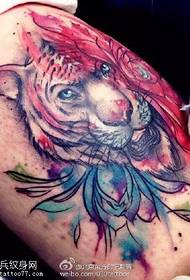 patrón de tatuaxe de tigre acuarela