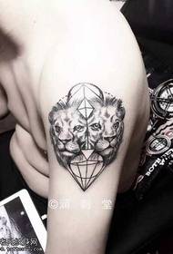 arm point lion tattoo pattern